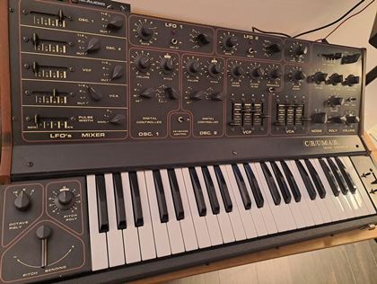 Crumar-DS-2 vintage monster mono+polysynth